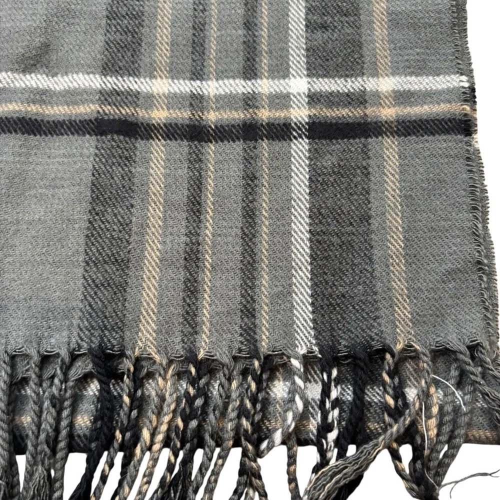 Cashmere Feel Italy‎ Design Men’s Grey and Black Plaid Scarf